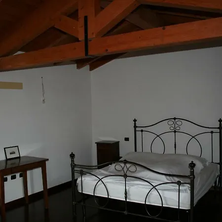 Casa Campidanese 게스트하우스 *